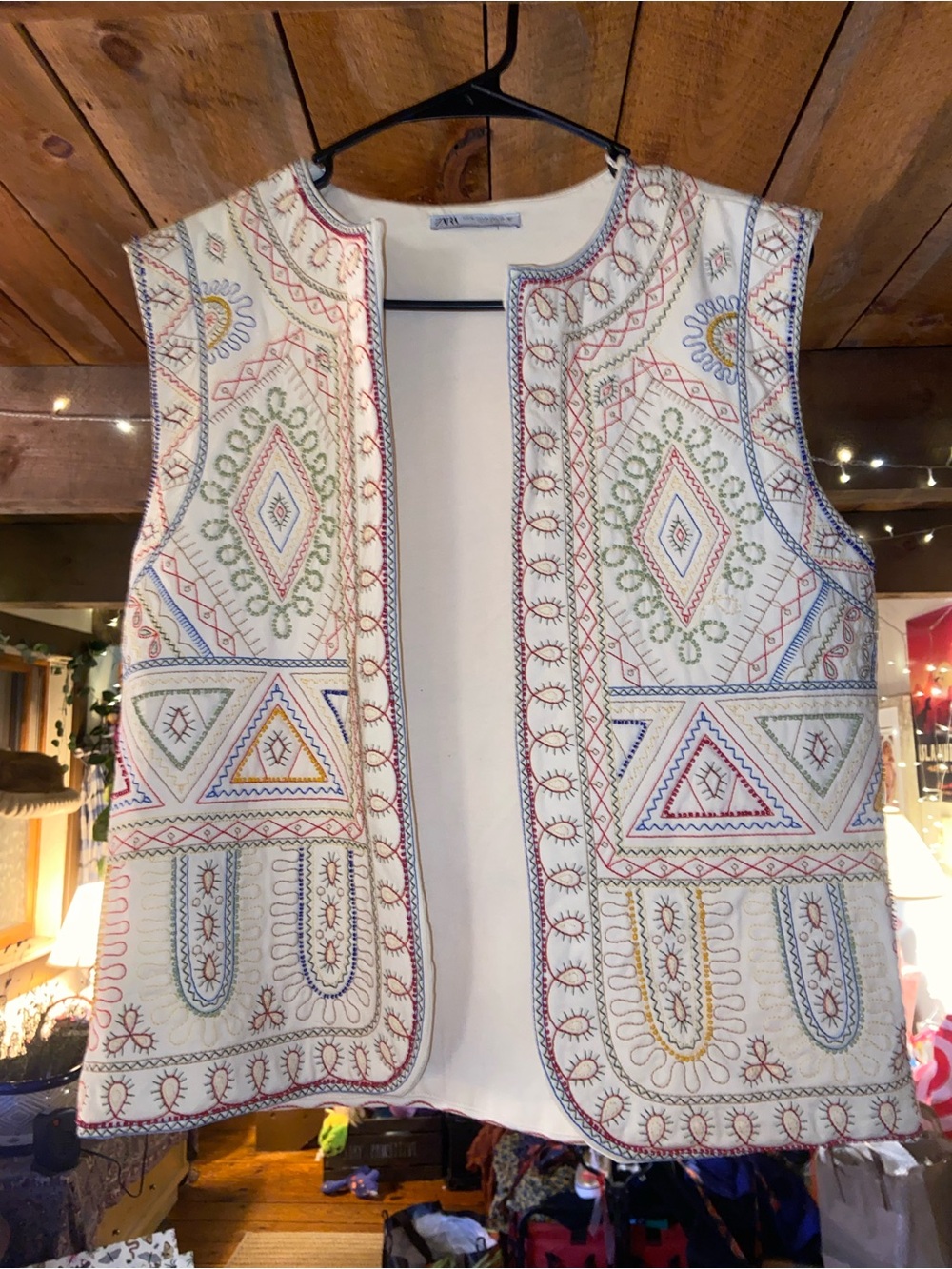 Embroidered Ivory Sleeveless Jacket